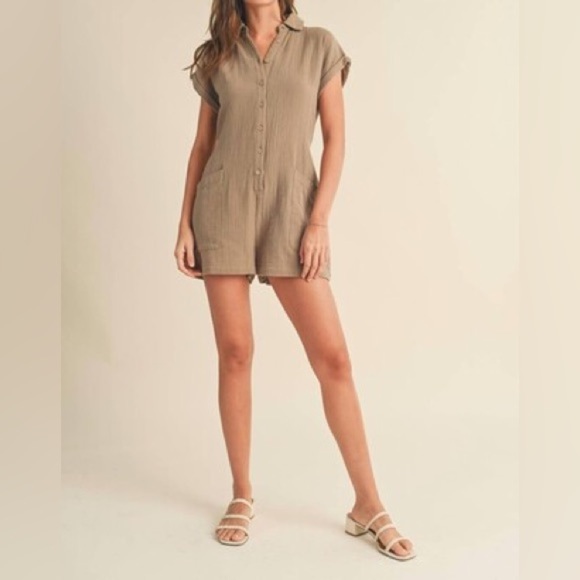 NWT Miou Muse Brown Button-Down Cotton Romper - Picture 1 of 10